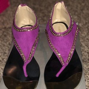 BRAND NEW Purple & Gold Shoe Dazzle Sandals